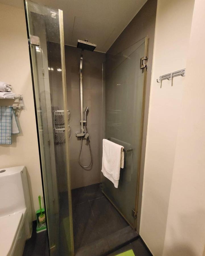 Unixx Condo Pattaya Near Walking Street Buitenkant foto