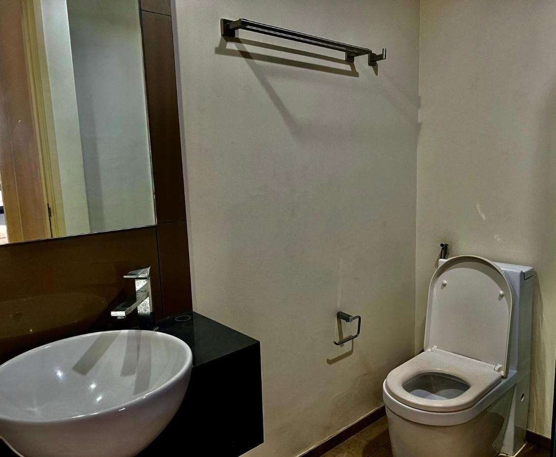 Unixx Condo Pattaya Near Walking Street Buitenkant foto