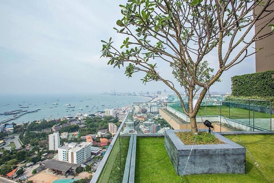 Unixx Condo Pattaya Near Walking Street Buitenkant foto