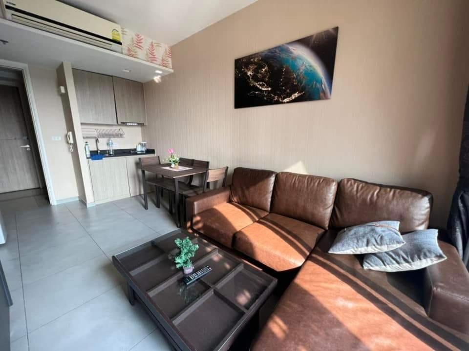 Unixx Condo Pattaya Near Walking Street Buitenkant foto